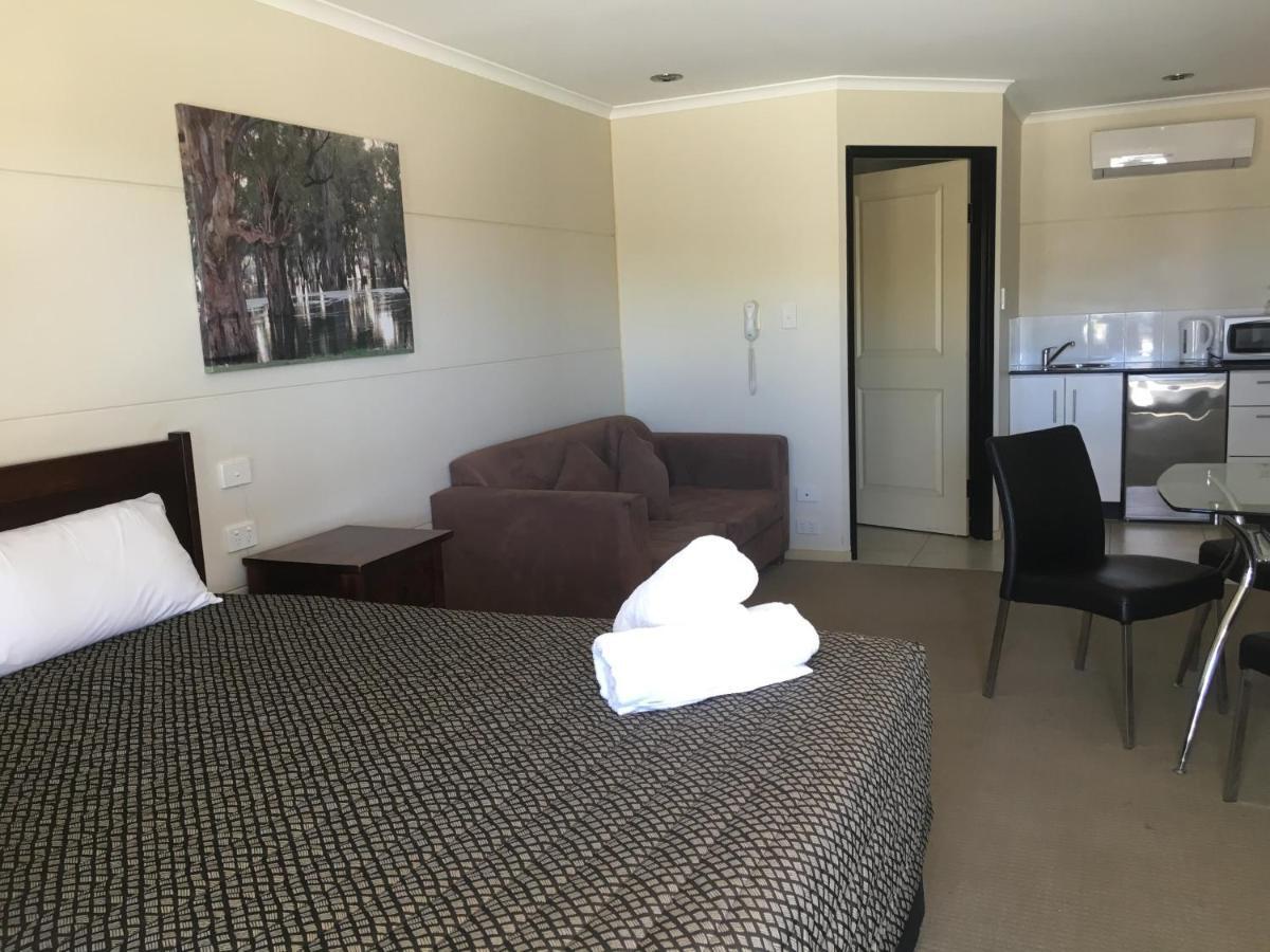 Balranald Club Motel Eksteriør billede